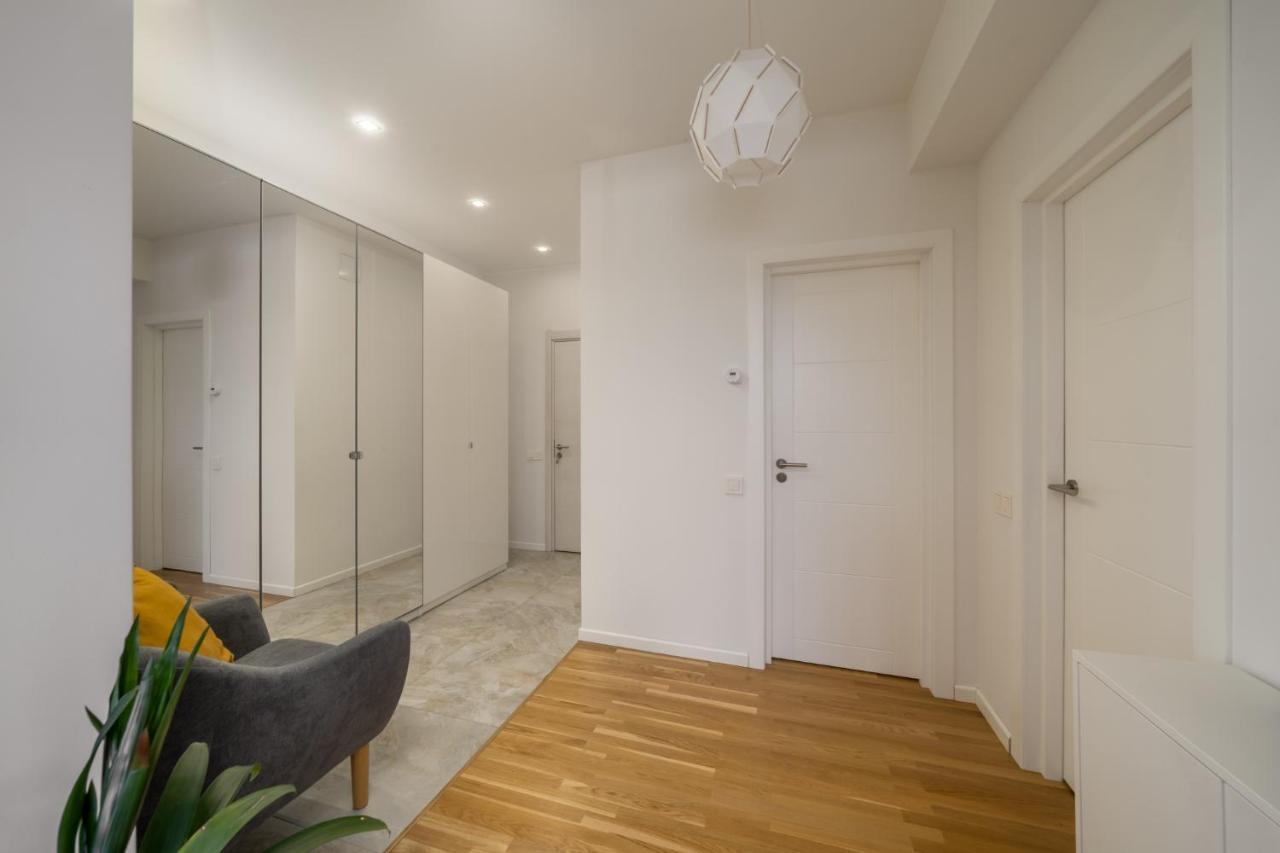 1-Bedroom Penthouse With Underground Parking Riga Eksteriør bilde