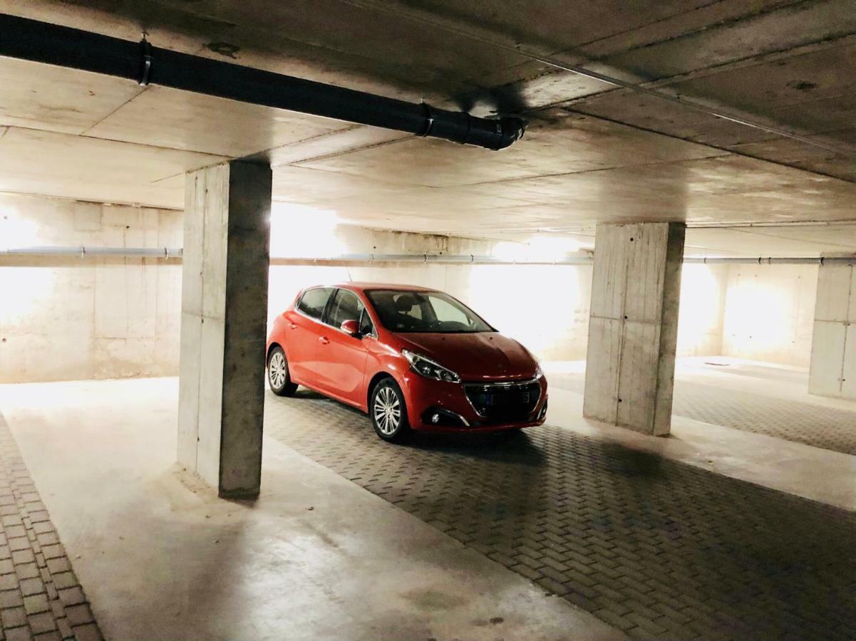 1-Bedroom Penthouse With Underground Parking Riga Eksteriør bilde